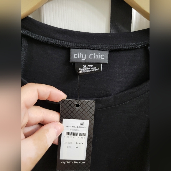 City Chic Black Dress XL/22 - Picture 3 of 5